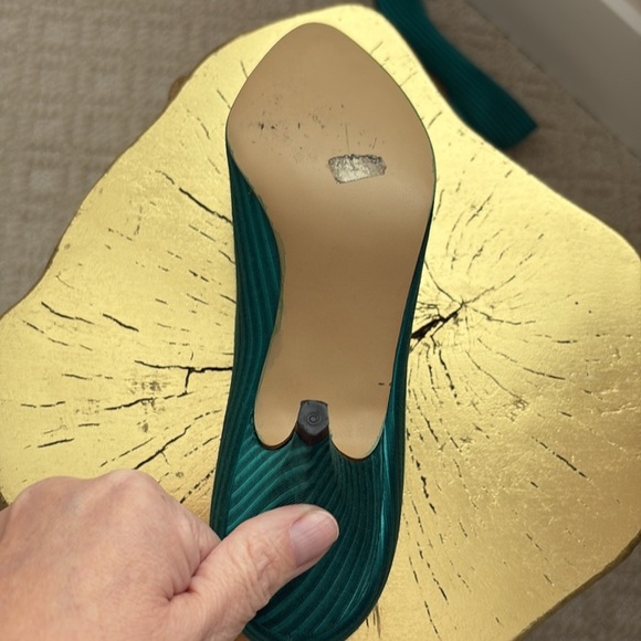 Dyeables Vintage,  Elegant Ribbed Satin Teal Striped Women's Shoes. Size 7B - Picture 15 of 16
